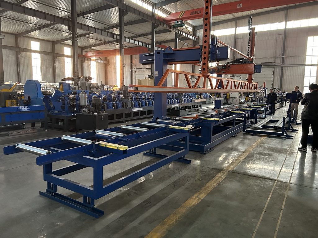 Full automatic CZ purlin roll forming machine