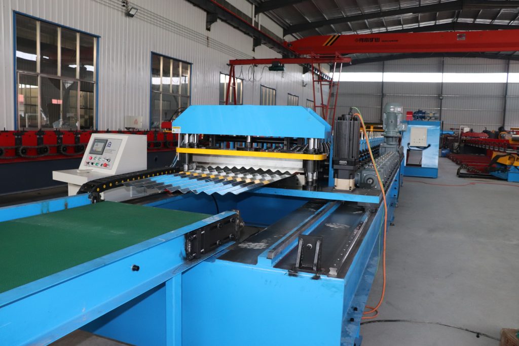 High Speed Flying Shear Corrugated Sheet Roll Forming Machine