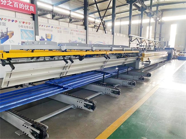 Double layer roofing sheet machine