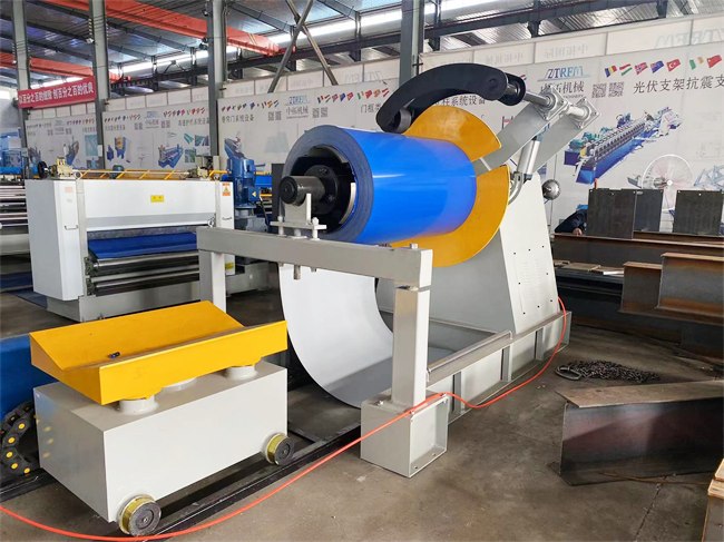 Double layer roofing sheet machine