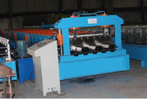 Floor decking rolling forming machine